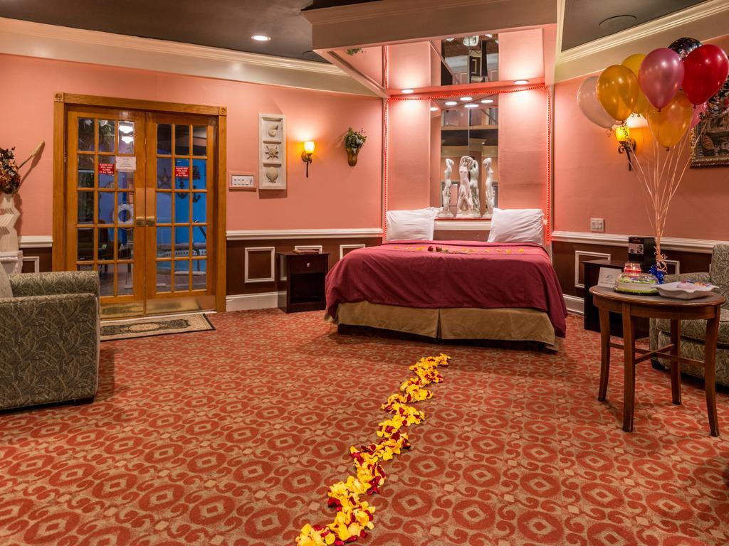 Inn Of The Dove Romantic Luxury & Business Suites 벤셀럼 외부 사진