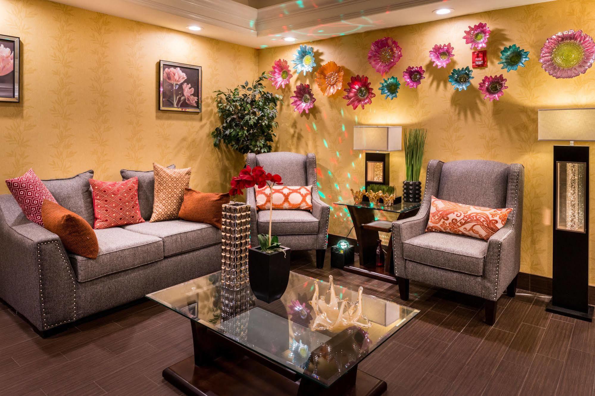 Inn Of The Dove Romantic Luxury & Business Suites 벤셀럼 외부 사진