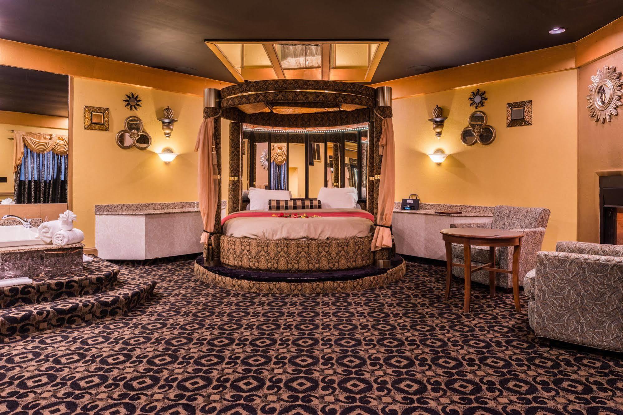 Inn Of The Dove Romantic Luxury & Business Suites 벤셀럼 외부 사진