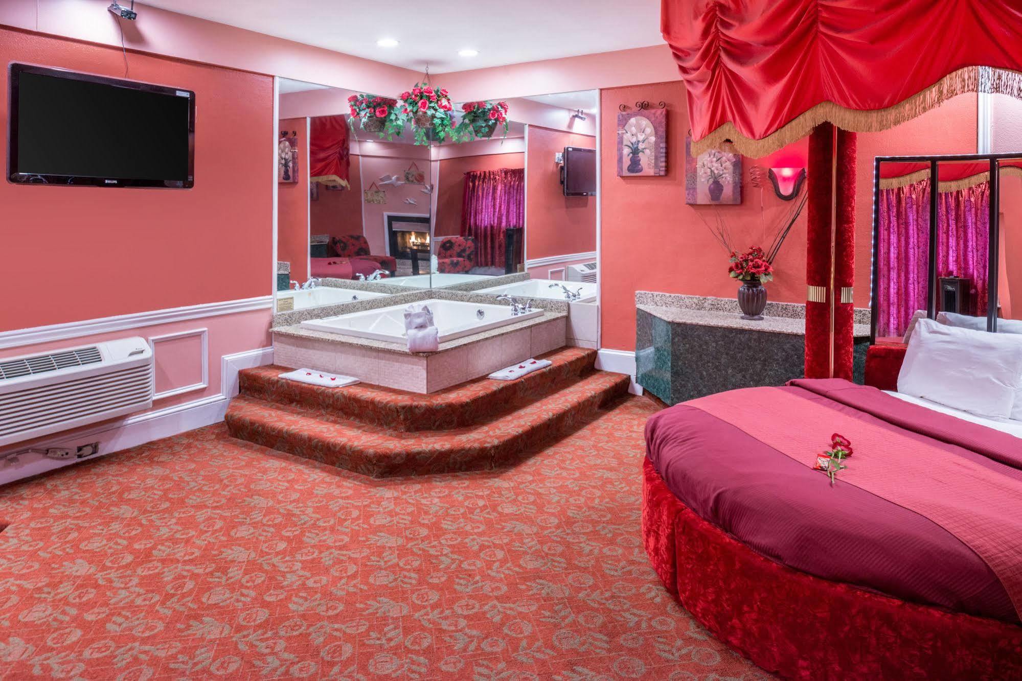 Inn Of The Dove Romantic Luxury & Business Suites 벤셀럼 외부 사진