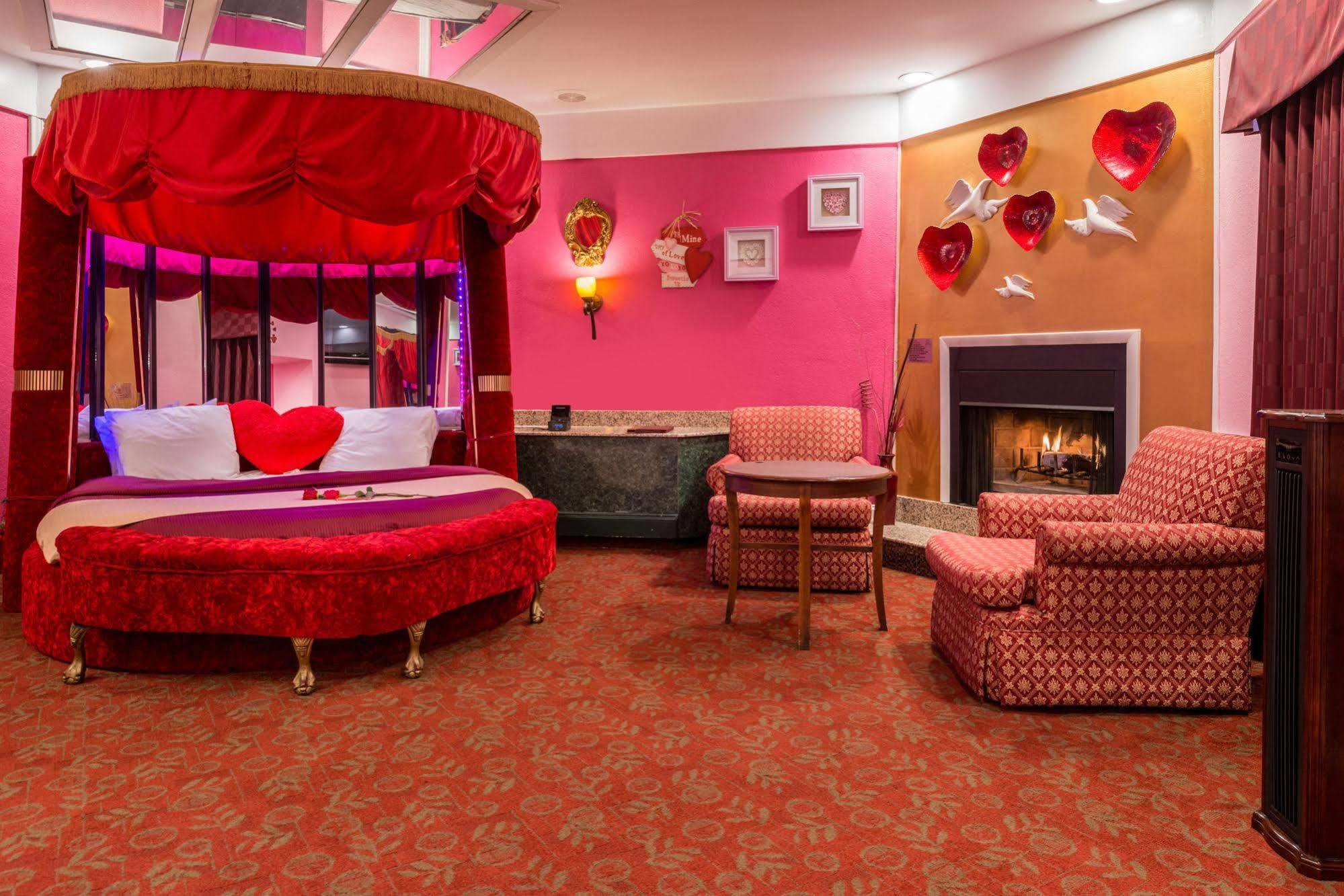 Inn Of The Dove Romantic Luxury & Business Suites 벤셀럼 외부 사진